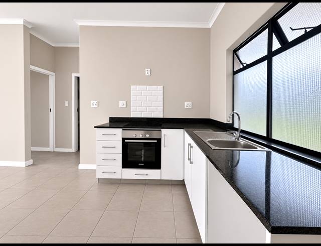 2 BEDROOM APARTMENT FOR SALE IN WATERFALL